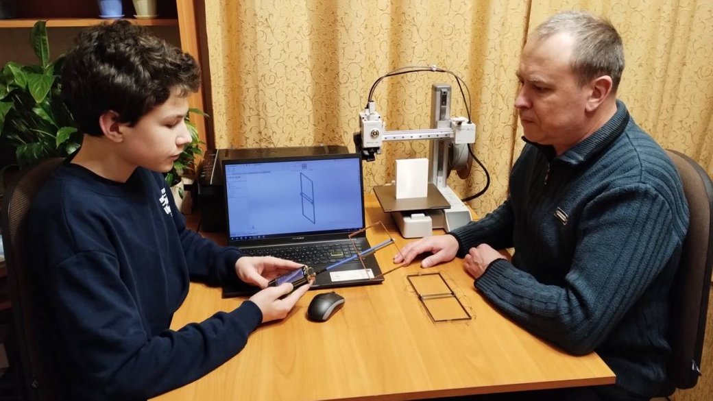 Школяр з Малина створив антену для дронів